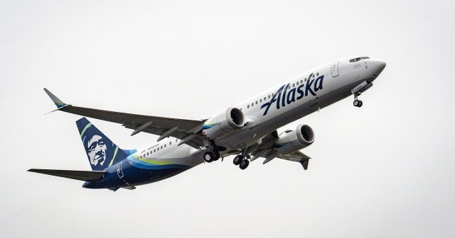 Alaska Airlines Boeing 737-9 MAX