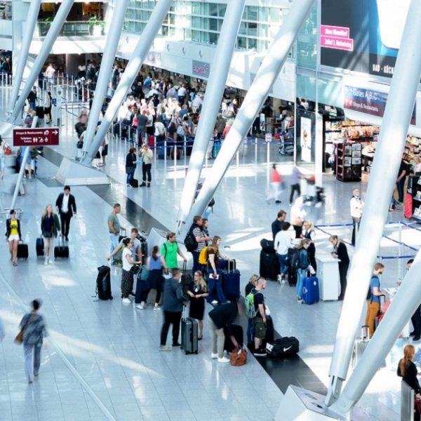 Düsseldorf Airport installing new self check-in kiosks and self bag drops