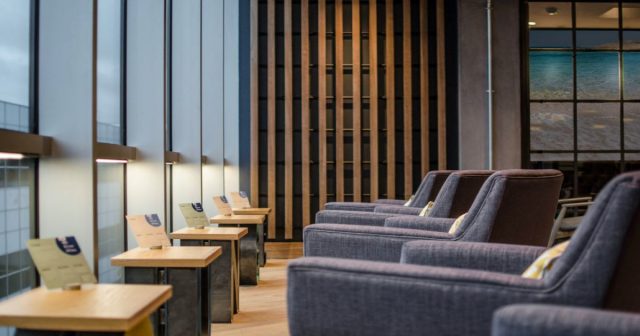easyJet opens its first airport lounge