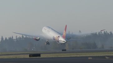 Juneyao Airlines gets its first Boeing First 787-9 Dreamliner