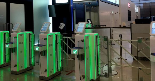 Kansai Airport installs 12 e-gates to check boarding passes