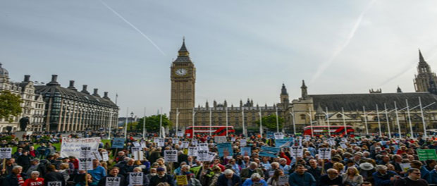 Anti-Heathrow protest led by All London Mayor candidates
