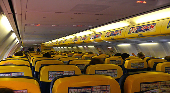 Ryanair-cabin-interior---ye