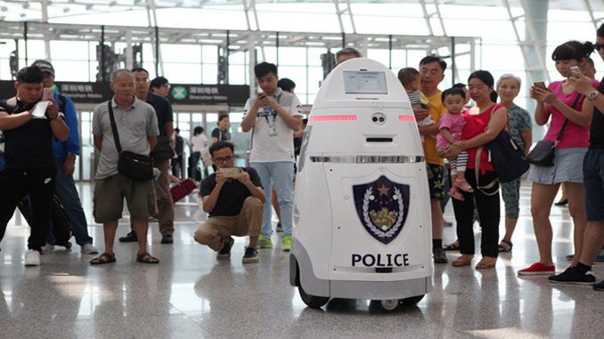 Robot starts work at Shenzhen security